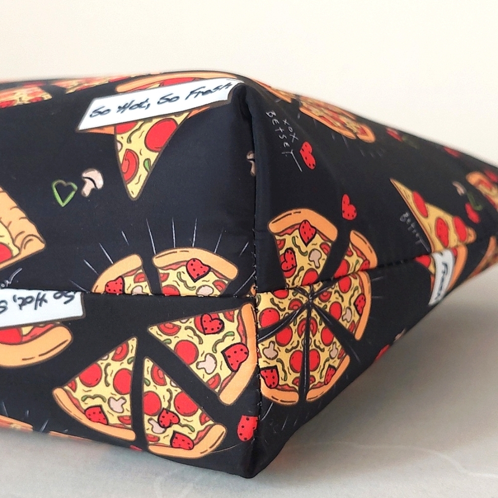 New Betsey Johnson Pizza Print Lunch Tote Bag - Picture 8 of 16